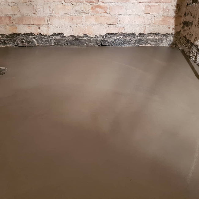 FLYTSPACKLING OCH GOLVAVJÄMNING I BADRUM, KÖK OCH GOLV I MALMÖ MED OMNEJD